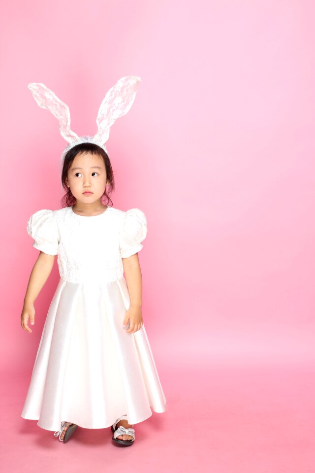Child merry white