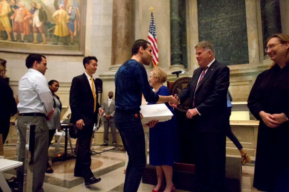 Citizenship ceremony Nara 20160914-01-114 (29468086824)