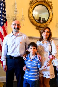Citizenship ceremony NARA 20150917-01-162 (21333543970)