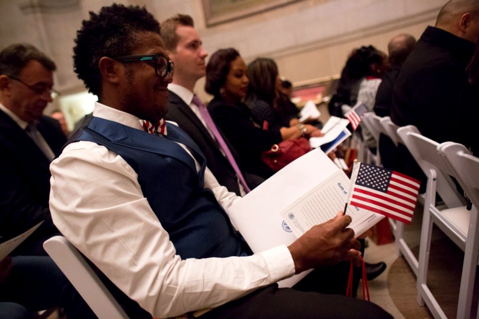 Citizenship ceremony Nara 20171211-01-044 (38283053975)