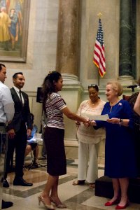 Citizenship ceremony Nara 20160914-01-112 (29981804522)