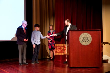 Citizenship ceremony Nara 20180411-02-023 (41503838061)