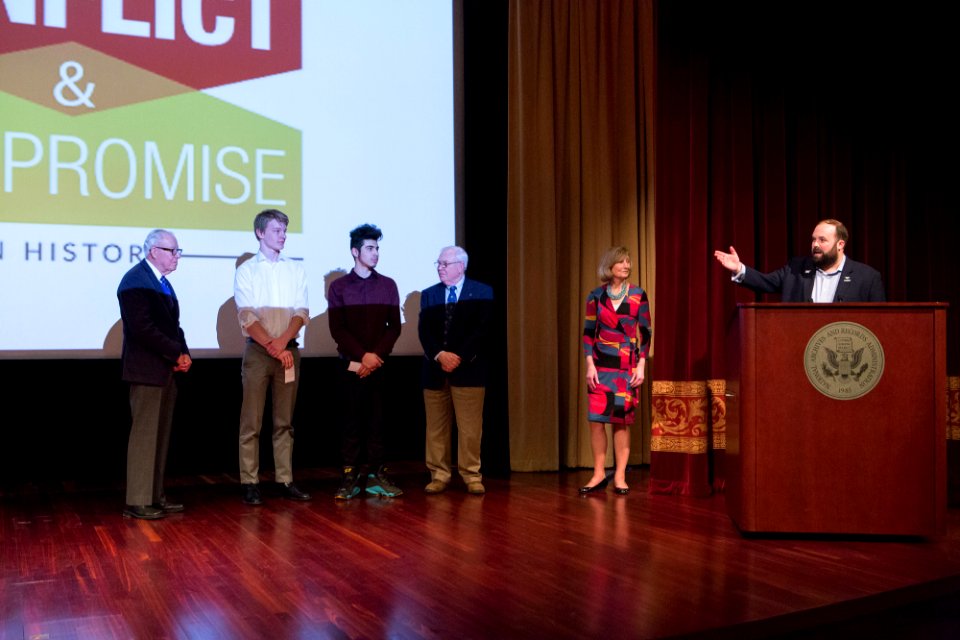 Citizenship ceremony Nara 20180411-02-077 (26633628357)