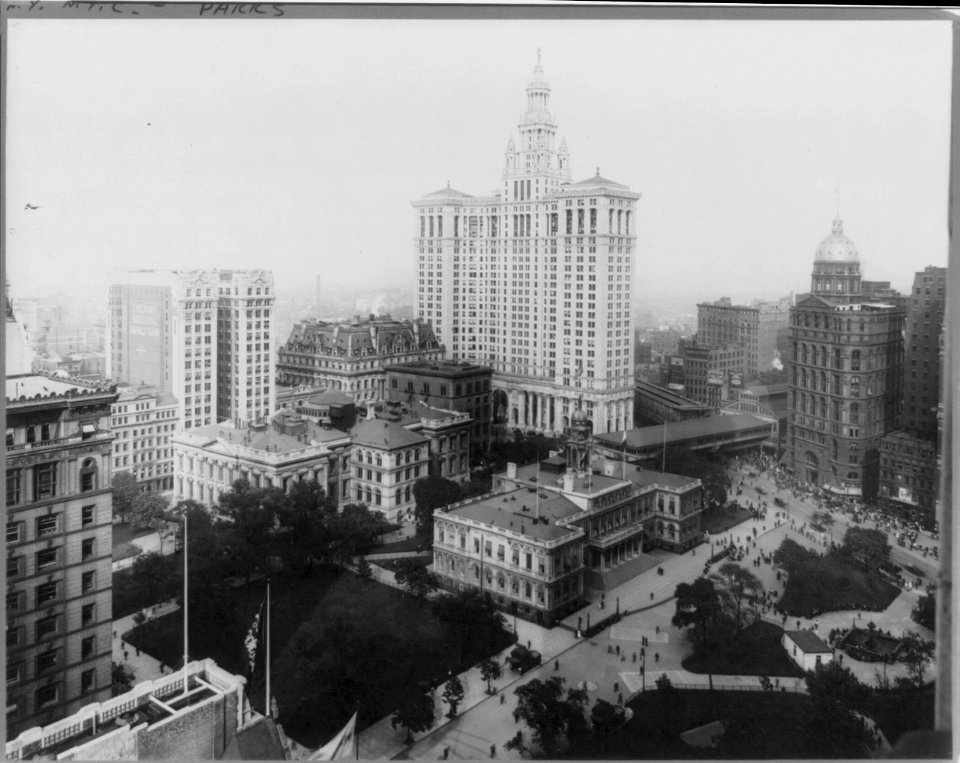 City Hall Park, New York City, N.Y. LCCN2005686601