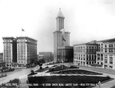 City Hall Park between 3rd and 4th Avenues, Jefferson St, and Yesler Way, Seattle, 1916 (CURTIS 2083)