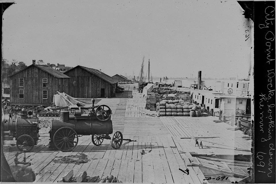 City Point Docks, Va - NARA - 525096