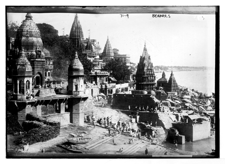 City View, Benares, India LCCN2014680369