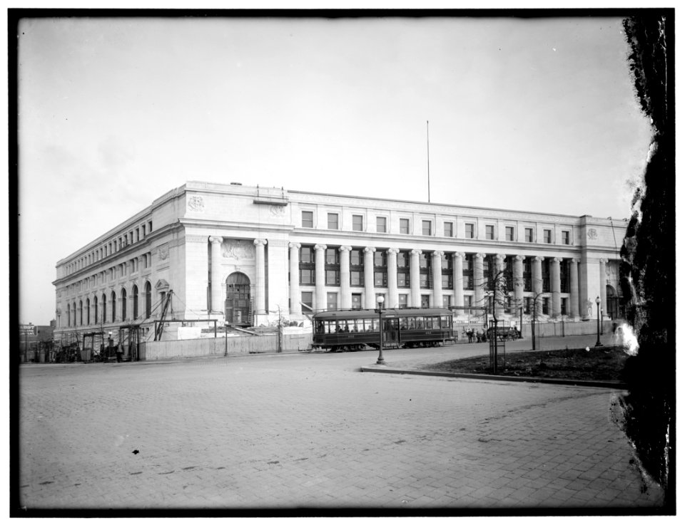 City Post Office LOC hec.13429
