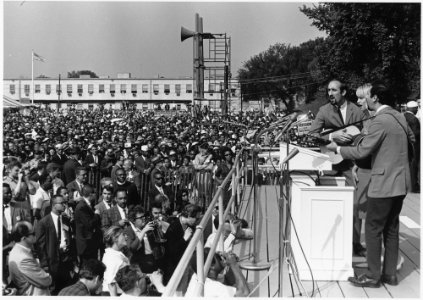 Civil Rights March on Washington, D.C. (Entertainment, Vocalists Peter, Paul, and Mary.) - NARA - 542019 photo