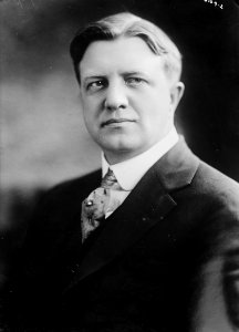 Clarence C. Dill LCCN2014716765 (cropped)