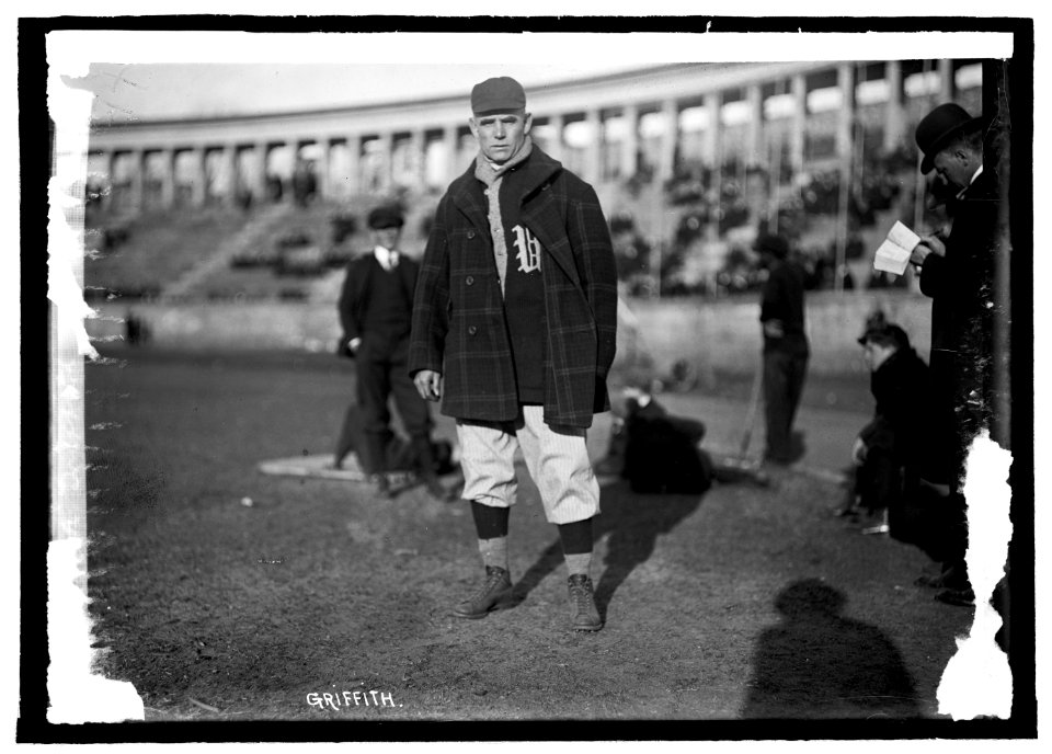 Clark Griffith LCCN2016821364