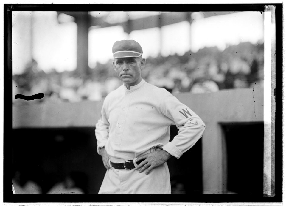 Clark Griffith, 1913 LCCN2016844644