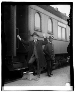 Clark Griffith LCCN2016827539