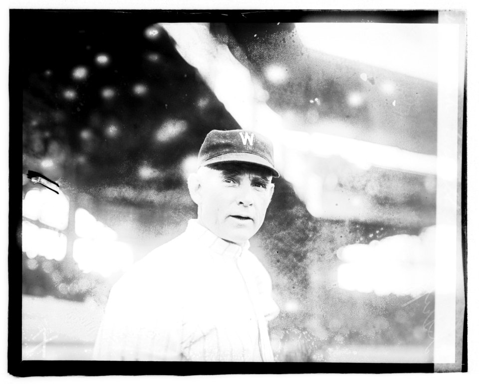 Clark Griffith, 1919 LCCN2016827089