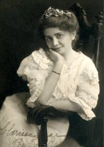 Clarissa Rose, vaudeville entertainer (SAYRE 8601)
