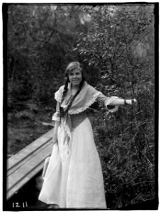 CLARK, GENEVIEVE. MARRIED JAMES THOMSON, 1915 LCCN2016863742