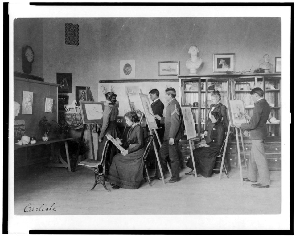 Classroom instruction in art, United States Indian School, Carlisle, Pa. LCCN96501744