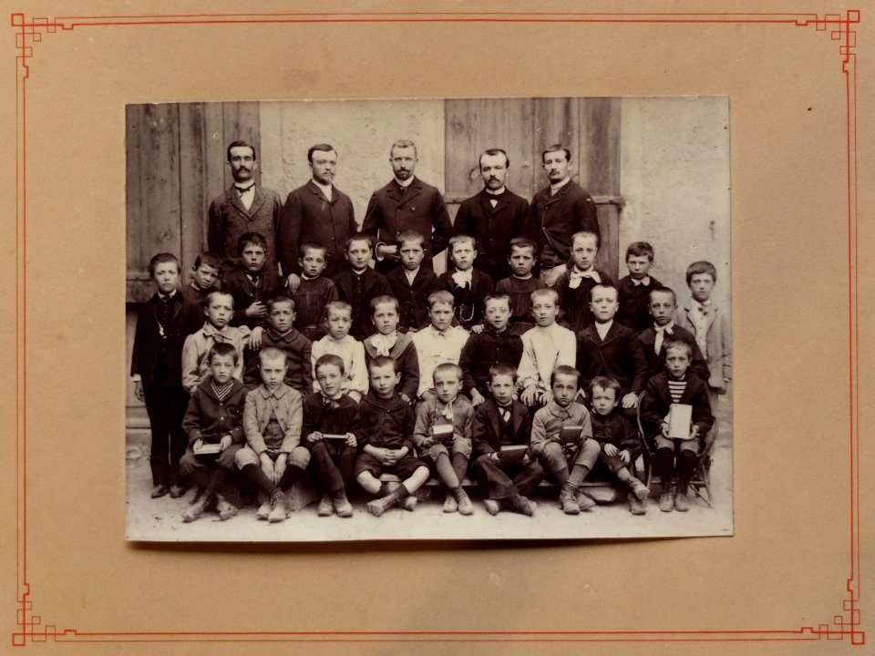 Classe primaire inconnue vers 1890