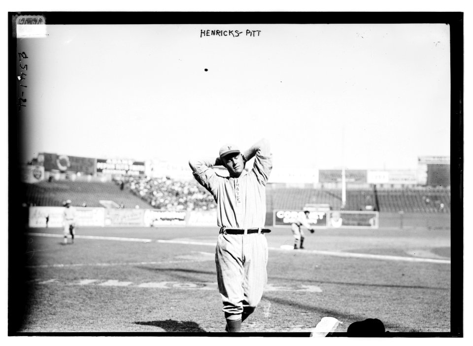 Claude Hendrix, Pittsburg NL, at Polo Grounds, NY (baseball) LCCN2014691970