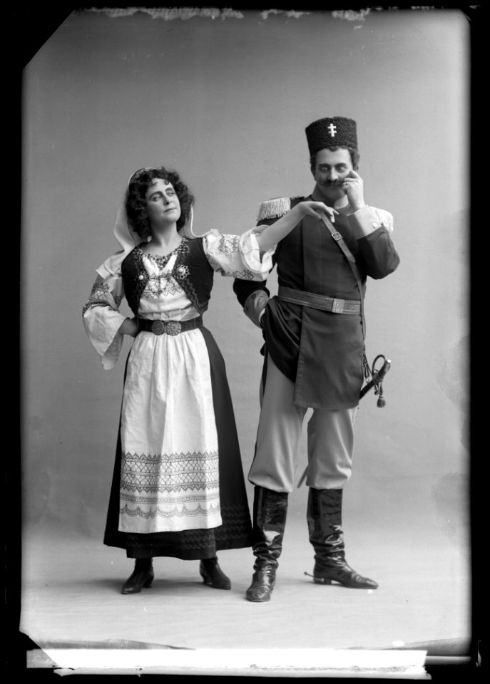 Constance Byström and Gunnar Klintberg in Hjältar at Svenska teatern 1906 - SMV - GK034