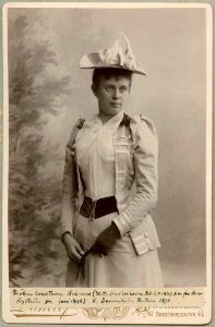Constance Behrens, porträtt - SMV - H2 045