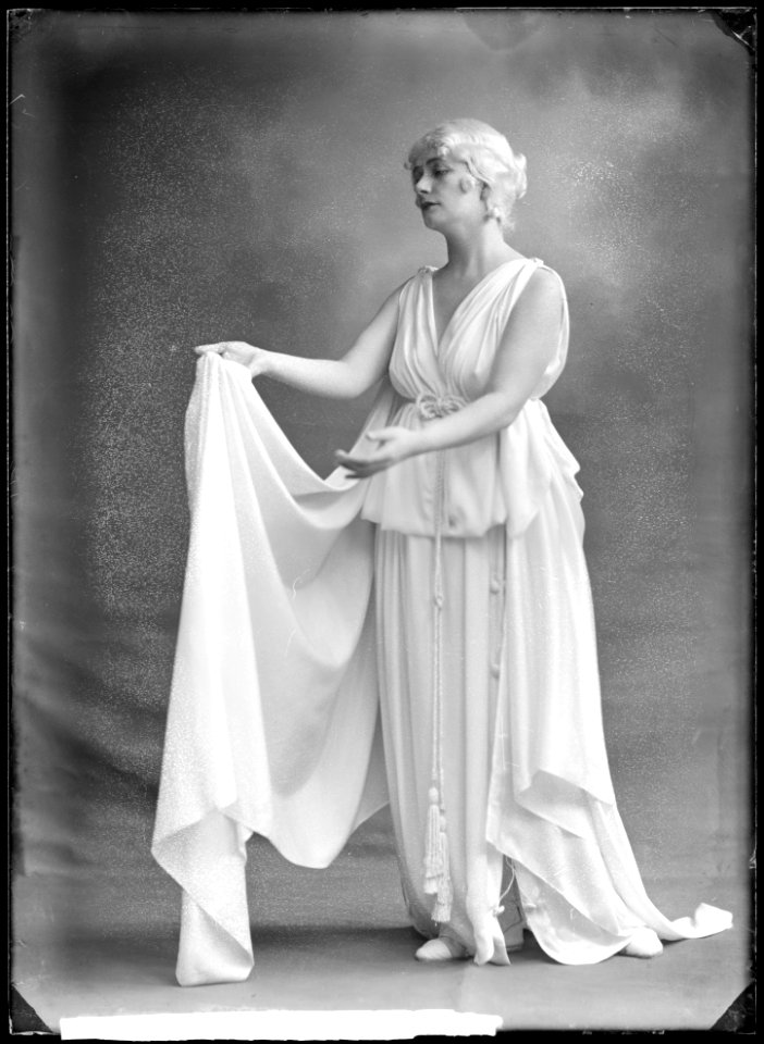 Constance Gibson, rollporträtt - SMV - GG002