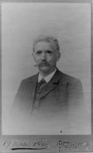 Constantin Uhde, German architect, half-length portrait, facing front) - C.F. Beddies & Sohn, Braunschweig, Kuhstrasse 10 LCCN2004679891zugeschnitten