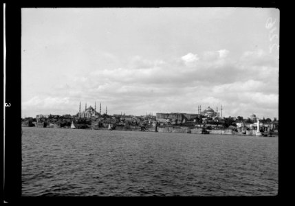 Constantinople. Constantinople from the sea LOC matpc.15137