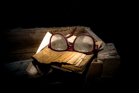 Antique background light