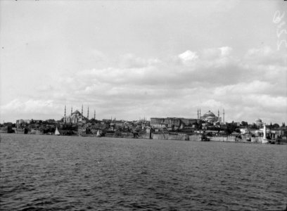 Constantinople. Constantinople from the sea LOC matpc.15137