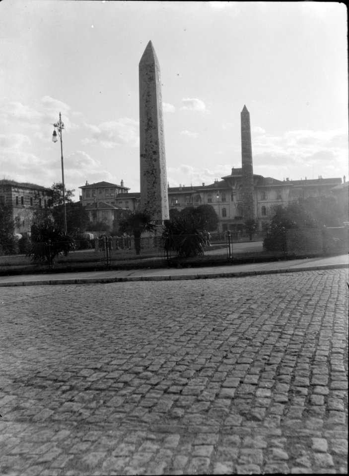 Constantinople. The Obelisk, Constantinople LOC matpc.15142