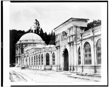 Constantinople. Tomb of mother of Sultan Selim LCCN92513540