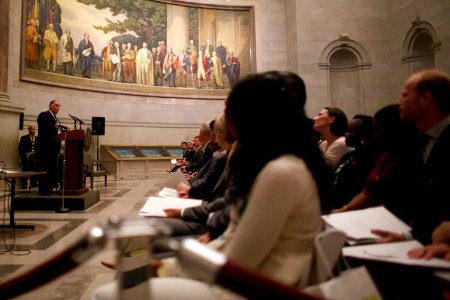 Constitution Day Naturalization Ceremony (15094583520)