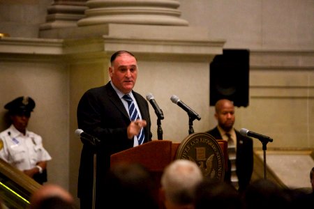 Constitution Day Naturalization Ceremony (15094529759)
