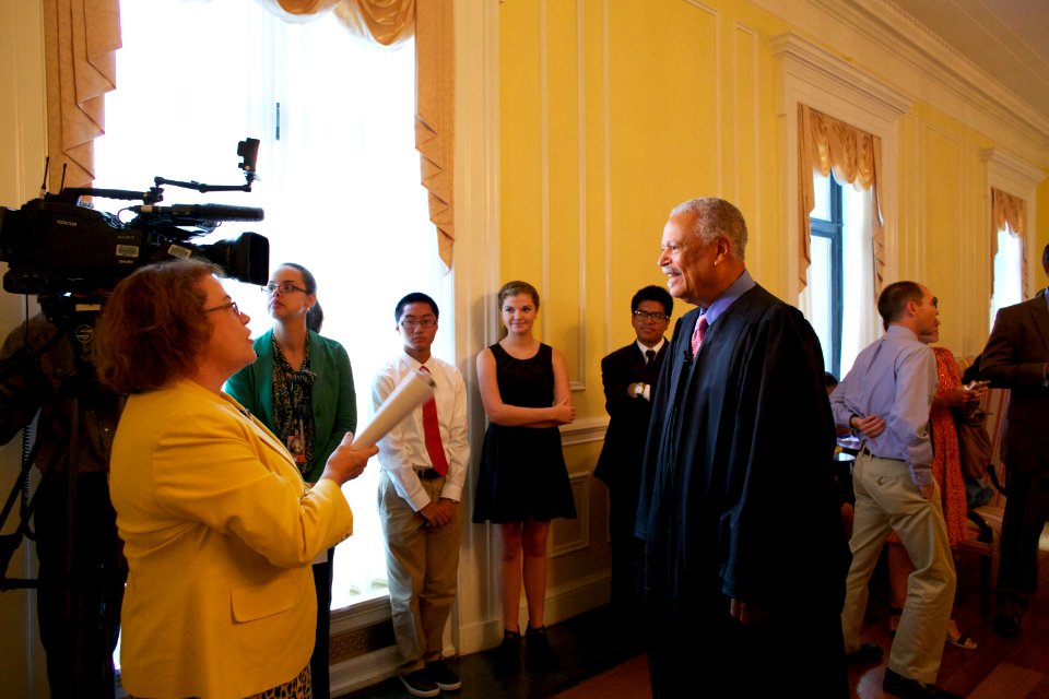 Constitution Day Naturalization Ceremony (15258256216)