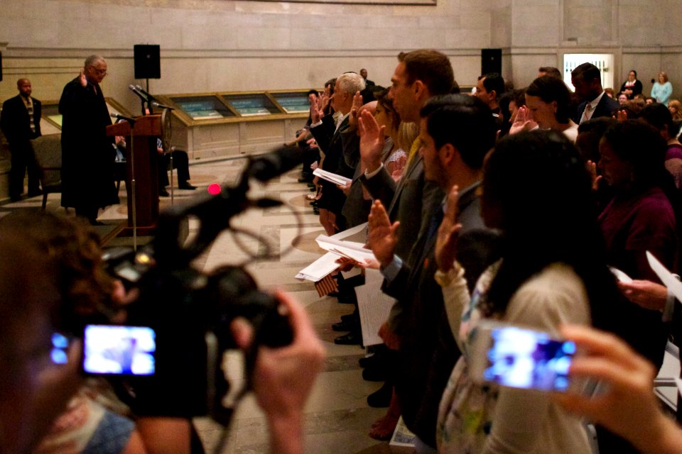 Constitution Day Naturalization Ceremony (15280896272)