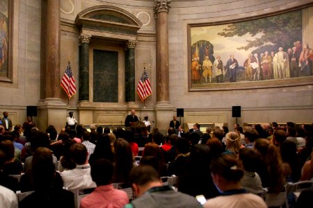 Constitution Day Naturalization Ceremony (15280896602)