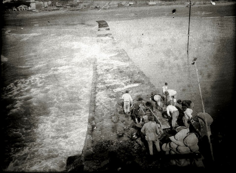 Construcción del Casino Gran Kursaal (5 de 8) - Fondo Car-Kutxa Fototeka