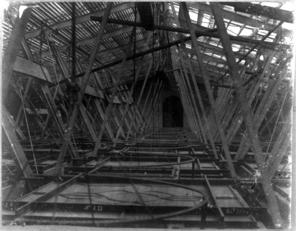 Construction for supporting ceiling of Senate chamber, n. wing LCCN2009631408