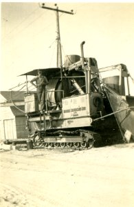 Construction in Ontario 1940's 024 photo