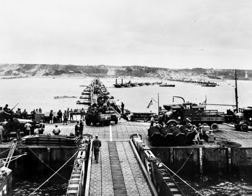 Construction of Mulberry harbour following landing, Normandy Invasion, June 1944 (42148015632)