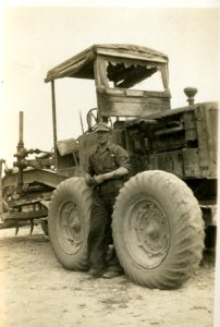 Construction in Ontario 1940's 04 photo