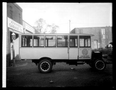 Continental White Line bus LCCN2016824045