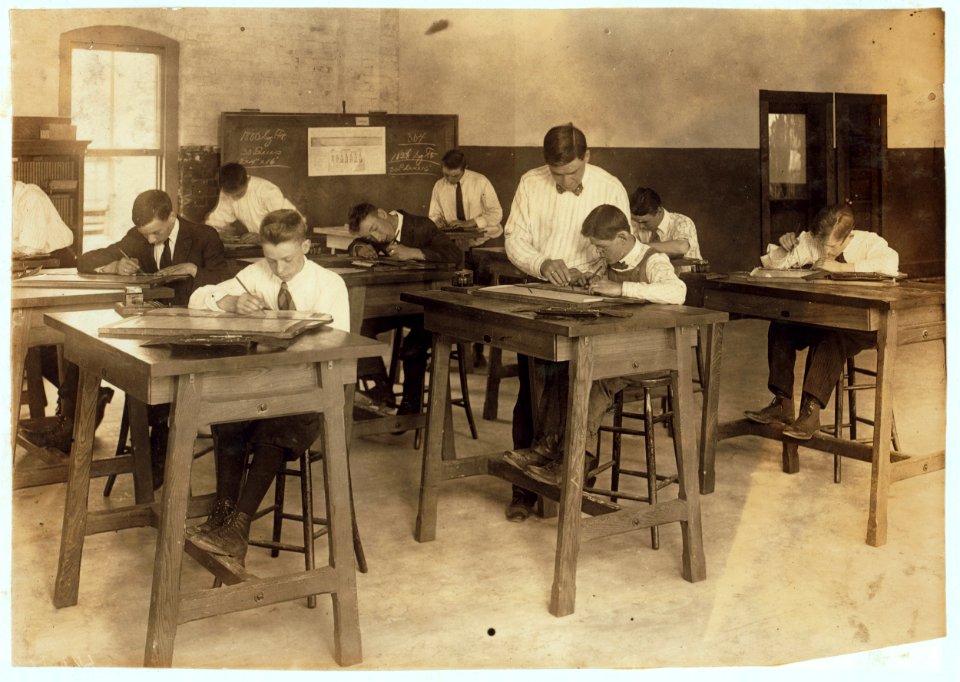 Continuation School - Temporary Quarters. Drawing class at Dimond School. LOC cph.3b15151