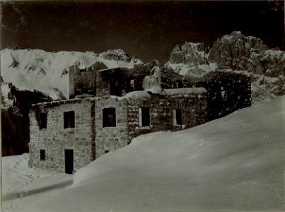 Contrinhaus, aufgenommen am 18. November 1915