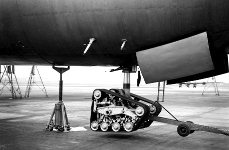 Convair XB-36 nose landing gear detail 061128-F-1234S-034 photo