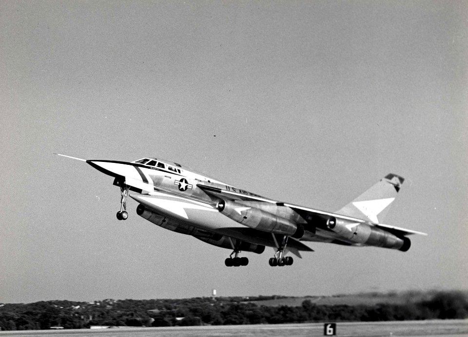 Convair TB-58A Hustler 3-4 side view 061101-F-1234P-018