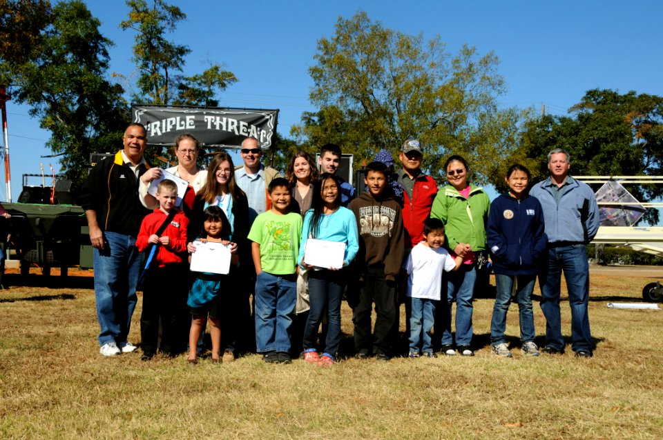 Cook-off, Salute acknowledges Families’ strength, contributions (6331963153)