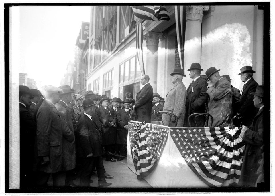 Coolidge at City Club cornerstone laying, (10-26-21) LCCN2016845764