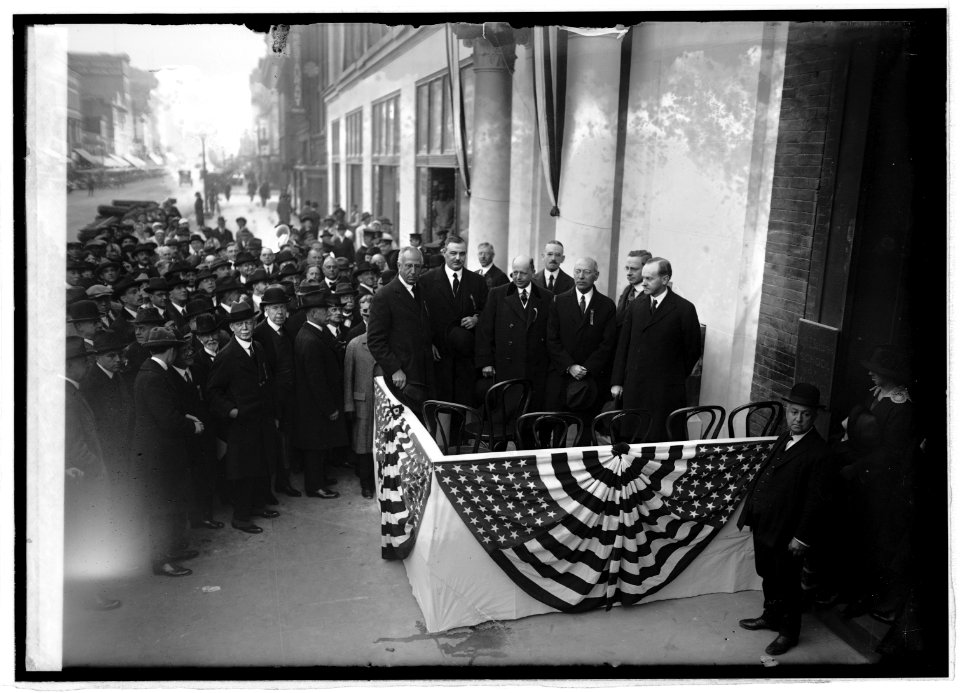 Coolidge at City Club cornerstone laying, (10-26-21) LCCN2016845767